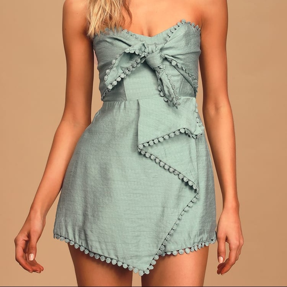 Lulu’s strapless romper